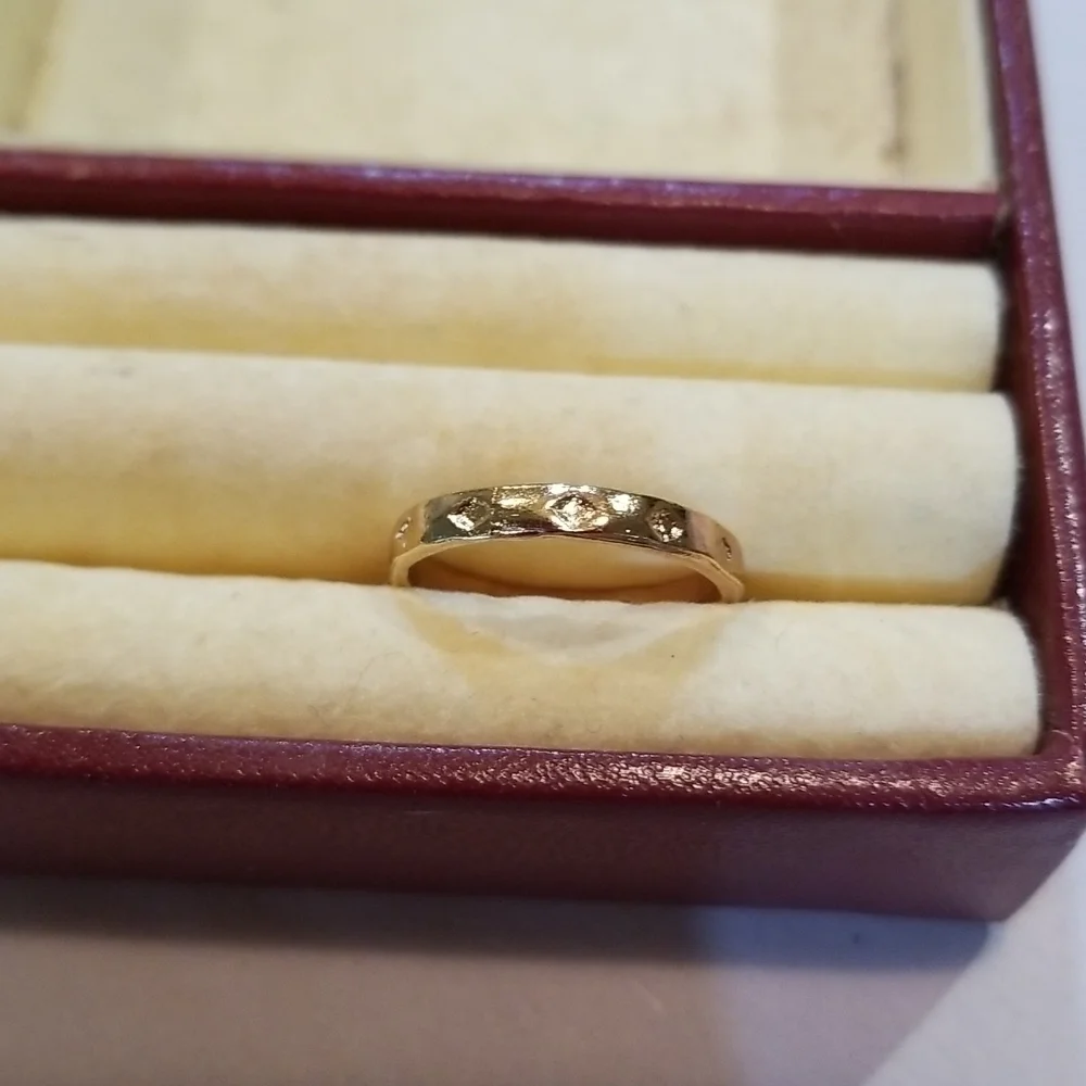 Gold costume ring